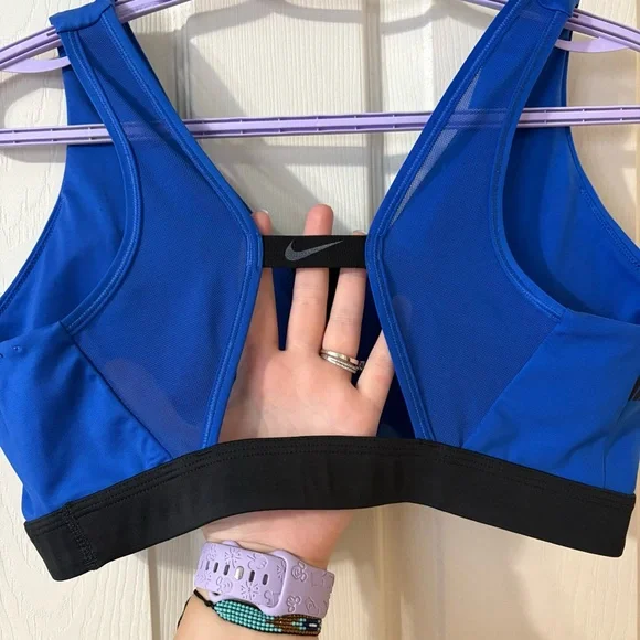 Nike Royal Blue and Black Sports Top - Picture 6 of 8